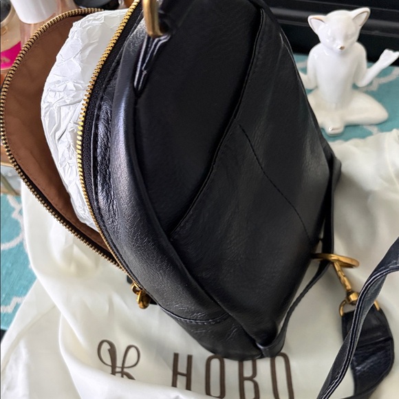 HOBO Black Leather Crossbody Sling with Gold-Tone Accents - Picture 7 of 8